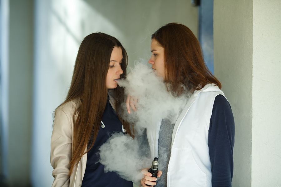 Teen Vape Fad Sputtering Despite Government’s Best Efforts