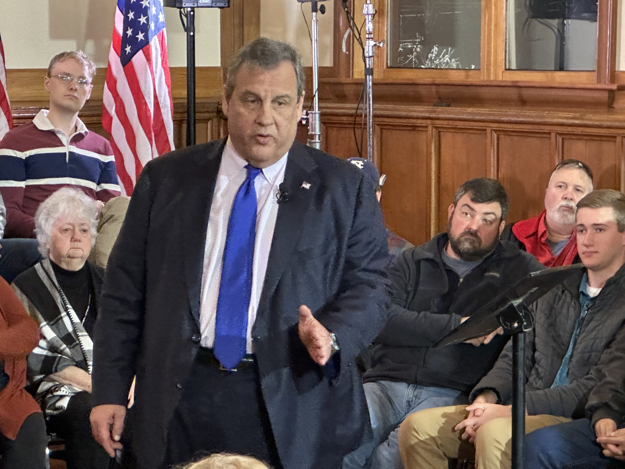 Christie Bails, Drops Hot-Mic Bombs on Haley, DeSantis on His Way Out