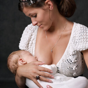 Schools Can Help Teen Moms Who Breastfeed